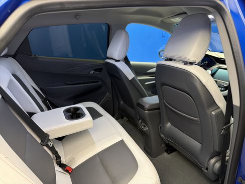 Used 2020 Chevrolet Bolt Premier w/ Infotainment Package image 24