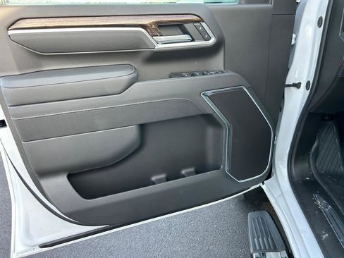 New 2026 GMC Sierra 2500 SLE image 5