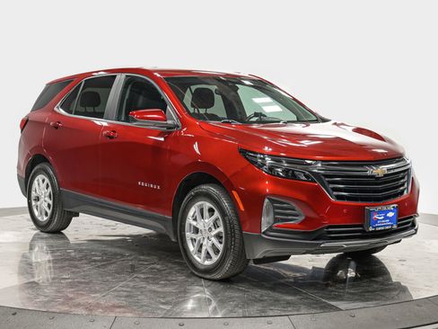 Used 2023 Chevrolet Equinox LT AWD/4WD image 9