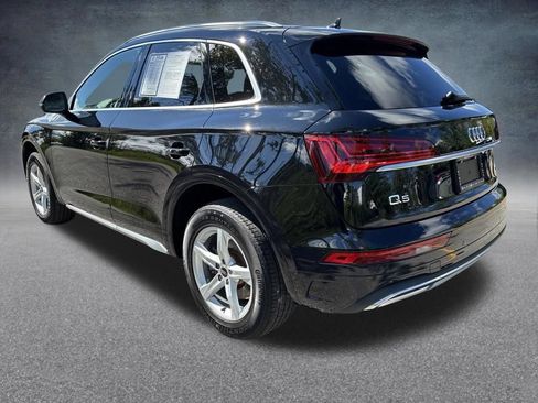 Used 2023 Audi Q5 2.0T Premium w/ Convenience Package AWD/4WD image 3