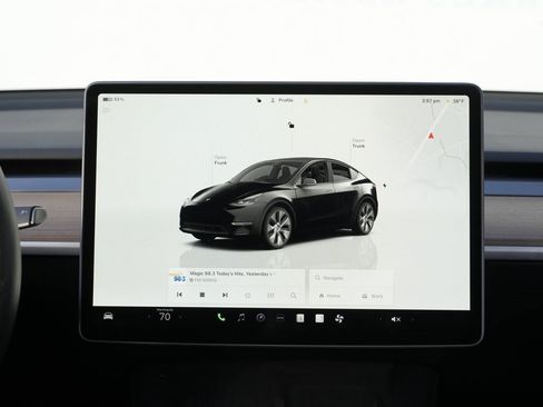 Used 2023 Tesla Model Y Long Range image 38