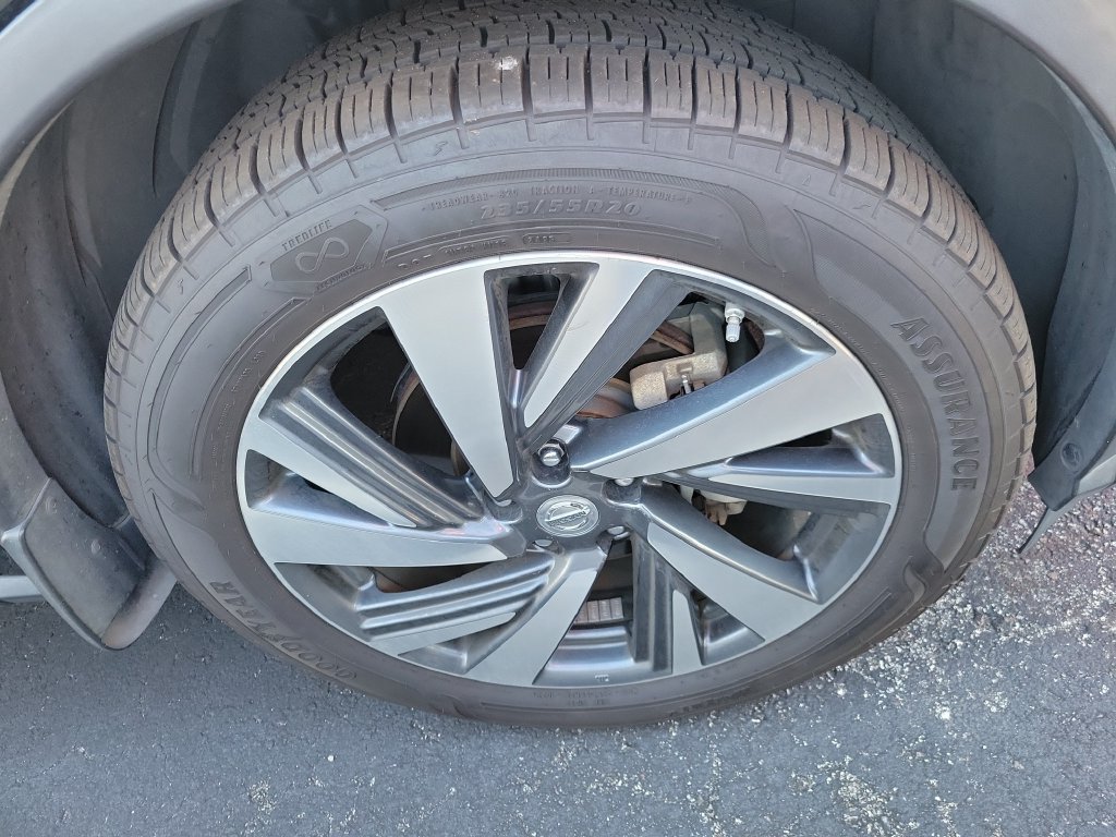 Used 2015 Nissan Murano Platinum w/ Platinum Technology Package FWD image 9