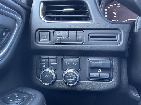 Used 2022 GMC Yukon XL SLE w/ Max Trailering Package image 12