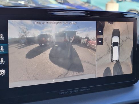 Used 2021 Hyundai Santa Fe Limited image 22