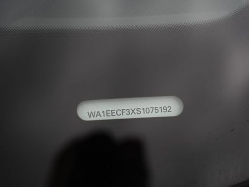 Used 2025 Audi Q3 2.0T Premium Plus w/ Premium Plus Package image 30