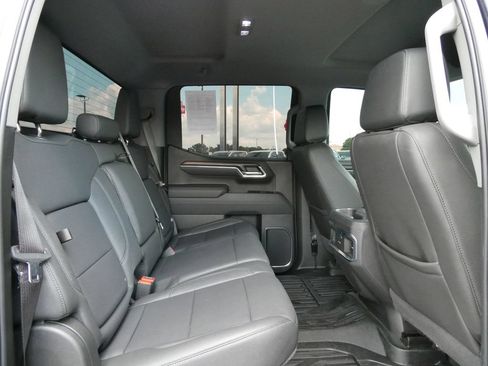 Used 2025 GMC Sierra 1500 SLT w/ SLT Convenience Package AWD/4WD image 15