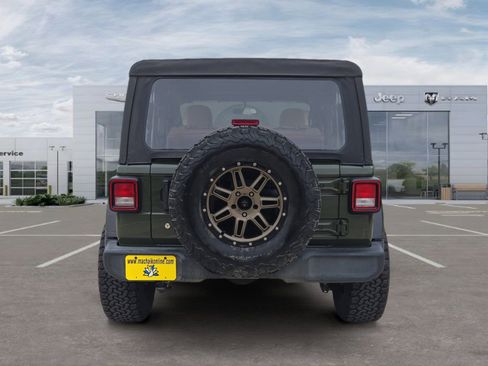 Used 2021 Jeep Wrangler Sport AWD/4WD image 4