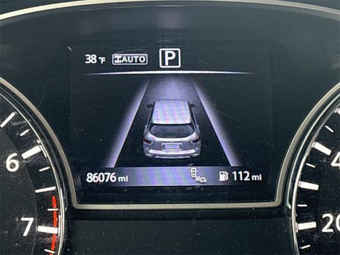 Used 2017 Nissan Pathfinder SL image 16