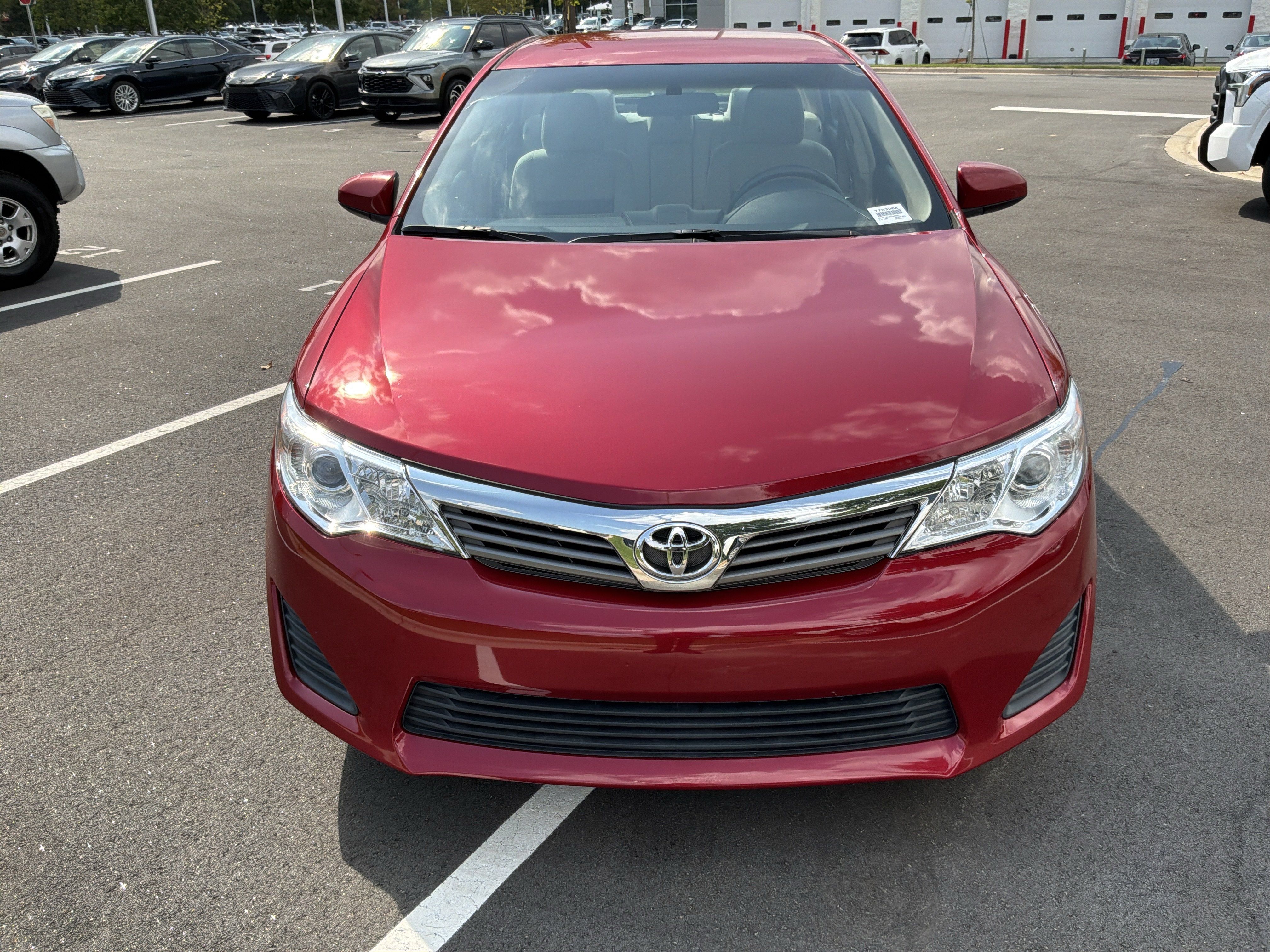 Used 2014 Toyota Camry FWD image 3