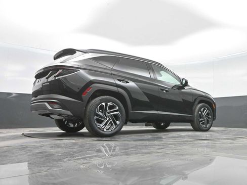 New 2026 Hyundai Tucson Limited image 28