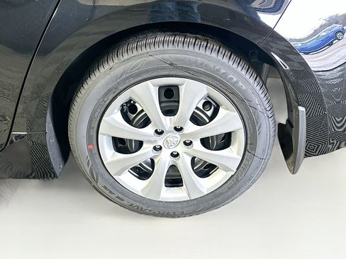 Used 2026 Toyota Corolla LE image 11