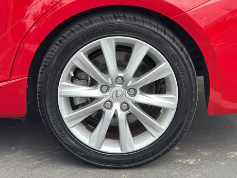 Used 2016 Lexus IS 200t RWD image 29