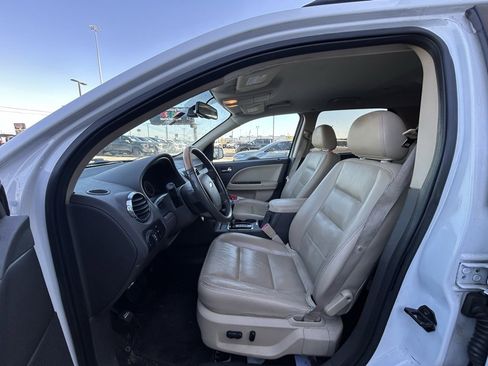 Used 2008 Ford Taurus X Limited image 7
