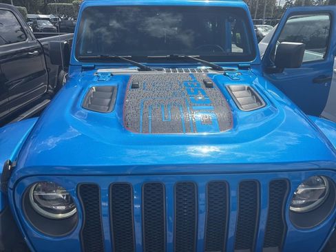 Used 2022 Jeep Wrangler Unlimited Rubicon w/ LED Lighting Group image 3