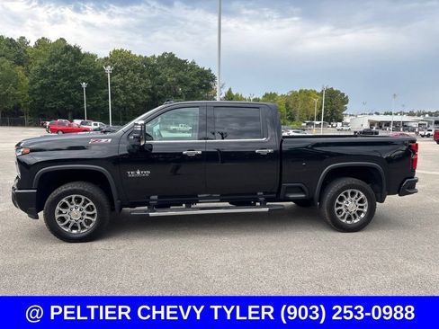 Used 2025 Chevrolet Silverado 2500 LTZ w/ Z71 Chrome Sport Edition AWD/4WD image 4