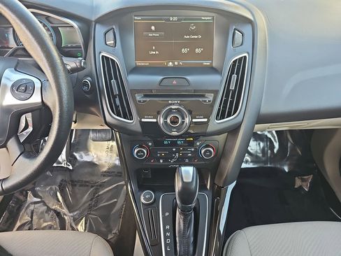 Used 2015 Ford Focus Electric Hatchback image 20