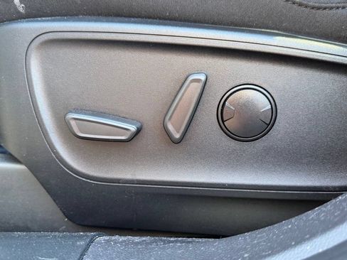 Used 2023 Ford Escape Active AWD/4WD image 18