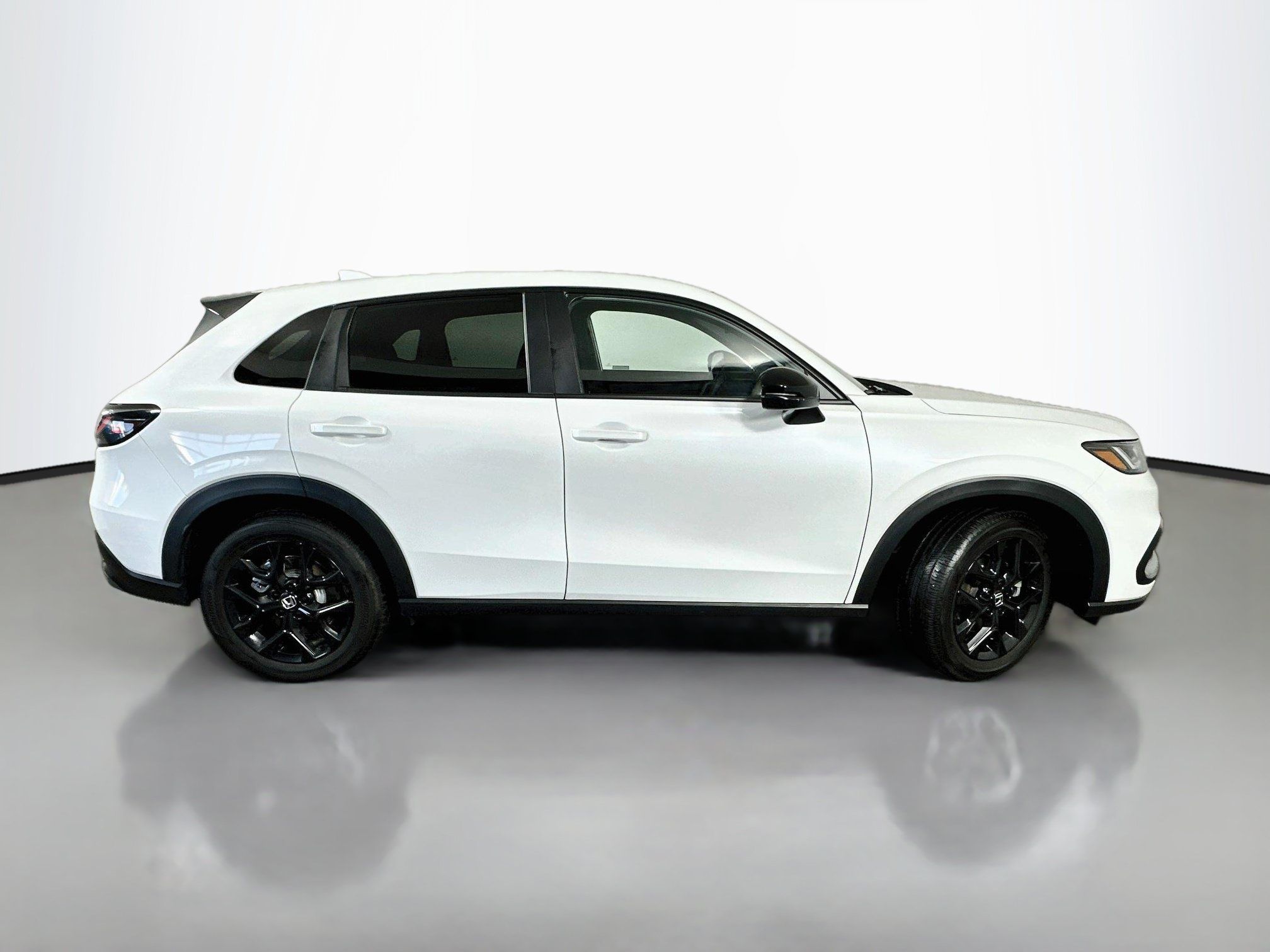 Used 2024 Honda HR-V Sport image 8