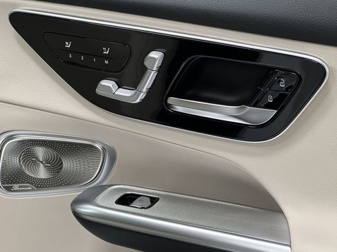 New 2026 Mercedes-Benz GLC 300 4MATIC image 16