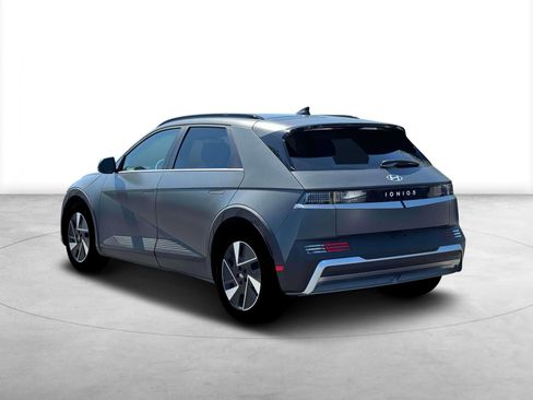 New 2026 Hyundai Ioniq 5 SEL RWD image 5