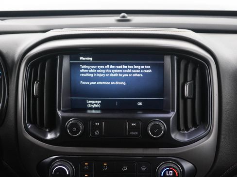 Used 2021 GMC Canyon AT4 w/ Driver Alert Package AWD/4WD image 15