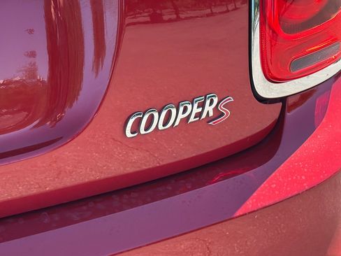 Used 2018 MINI Cooper S FWD image 38