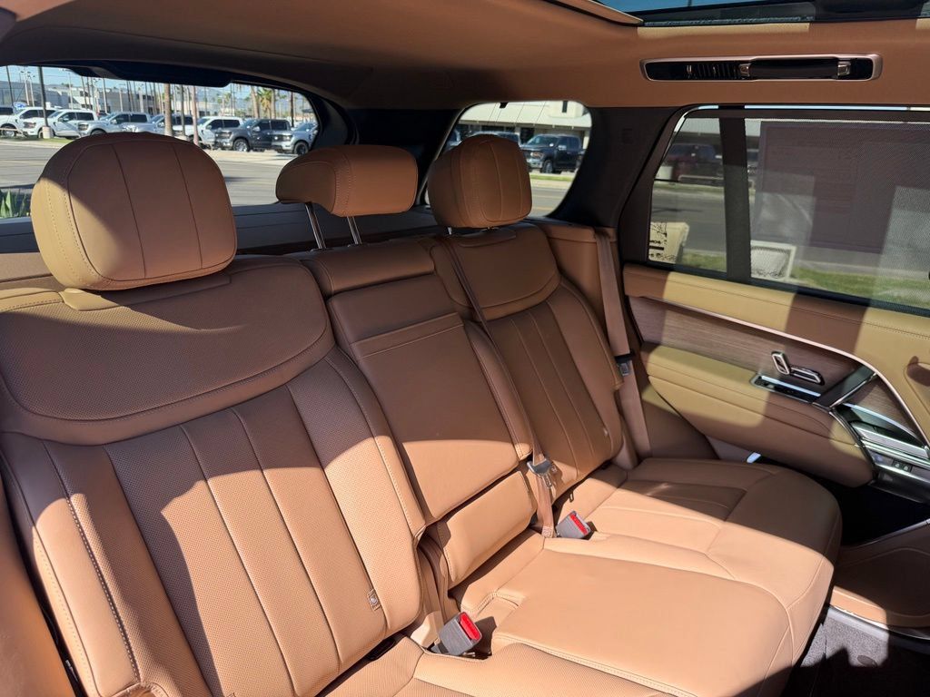 New 2027 Land Rover Range Rover SE AWD/4WD image 8