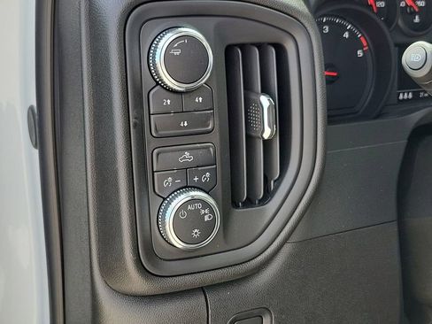 New 2024 GMC Sierra 2500 Pro image 12
