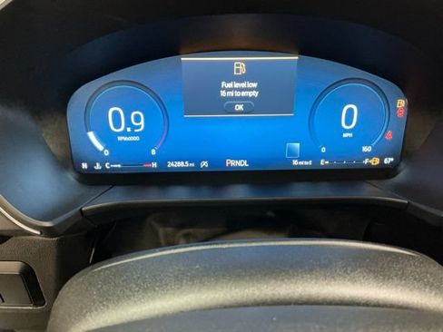 Used 2025 Ford Escape Platinum AWD/4WD image 29