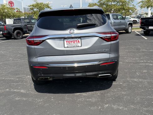 Used 2019 Buick Enclave Premium w/ Experience Buick Package AWD/4WD image 9