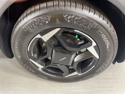 New 2026 Kia Sportage EX w/ EX Panorama Roof Package image 11