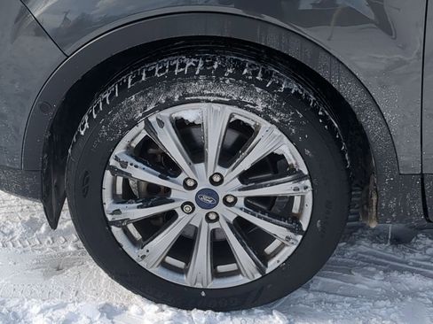 Used 2018 Ford Escape Titanium image 18