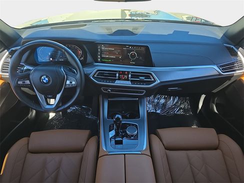 Used 2023 BMW X5 xDrive40i w/ Premium Package image 10