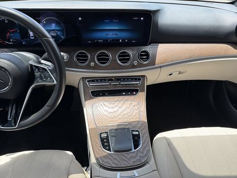 Used 2022 Mercedes-Benz E 350 Sedan image 15