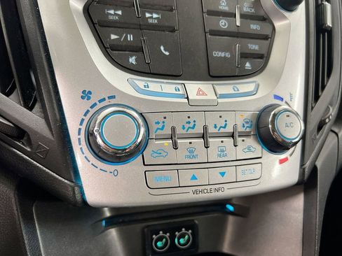 Used 2015 Chevrolet Equinox LT w/ Driver Convenience Package image 15