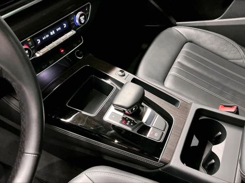 Used 2023 Audi Q5 2.0T Premium Plus w/ Premium Plus Package image 19