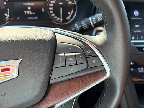 Used 2022 Cadillac XT5 Premium Luxury w/ LPO, Floor Liner Package AWD/4WD image 12