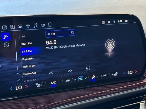 Used 2025 Chevrolet Traverse Z71 image 26