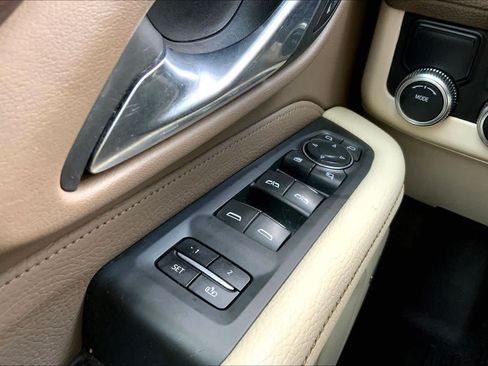 Certified 2021 GMC Yukon XL Denali RWD image 35