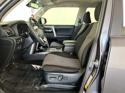 Used 2021 Toyota 4Runner SR5 AWD/4WD image 11