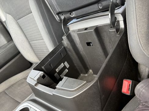 Used 2019 Chevrolet Silverado 1500 LT w/ All-Star Edition RWD image 28