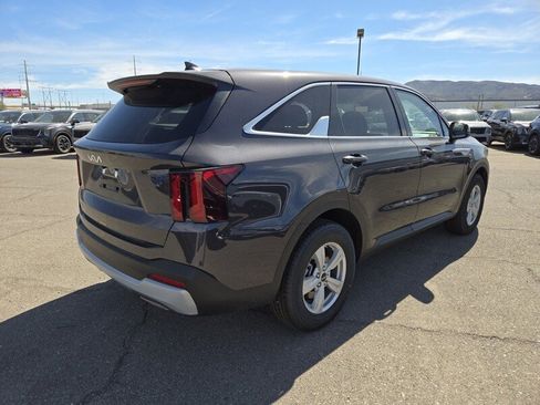 New 2026 Kia Sorento LX image 3