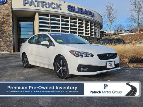 Certified 2022 Subaru Impreza Premium image 1