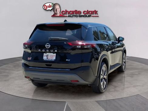 Used 2023 Nissan Rogue SV FWD image 6