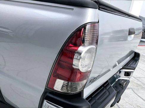 Used 2010 Toyota Tacoma PreRunner image 22