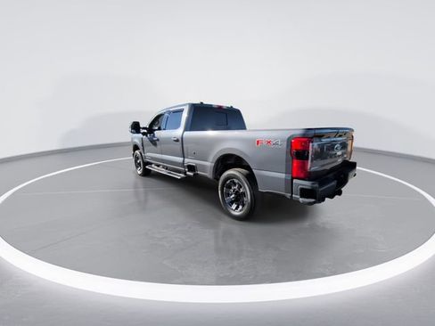 Used 2023 Ford F350 Lariat w/ Lariat Ultimate Package image 5