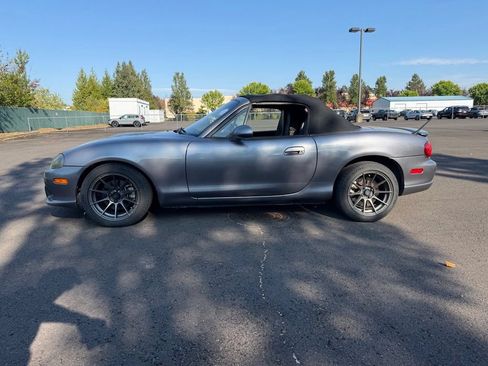 Used 2004 MAZDA MX-5 Miata MAZDASPEED w/ Grand Touring Pkg RWD image 4