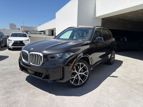 Used 2026 BMW X5 xDrive40i AWD/4WD image 3