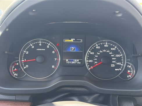 Used 2014 Subaru Outback 2.5i Limited AWD/4WD image 23