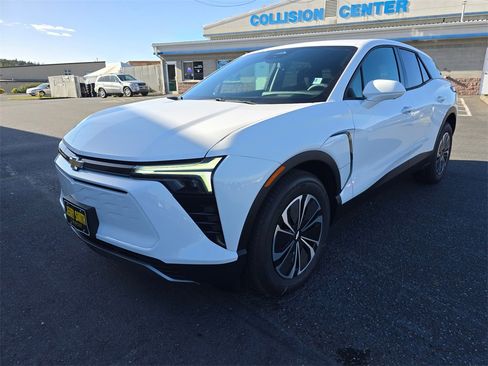 New 2026 Chevrolet Blazer EV LT image 9